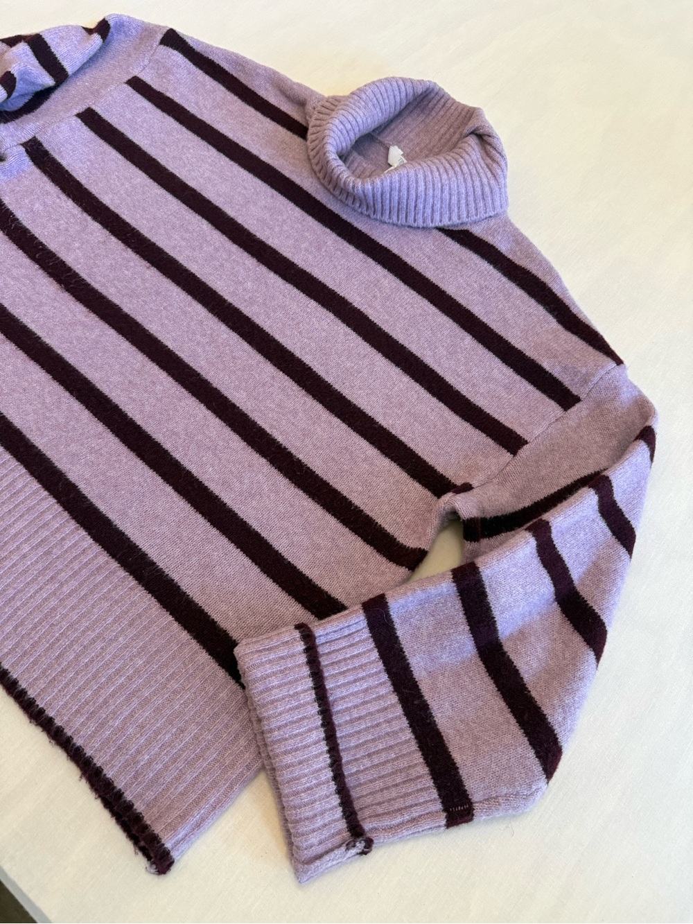 Women's Lavender Striped Boxy Oversized Turtleneck Sweater M